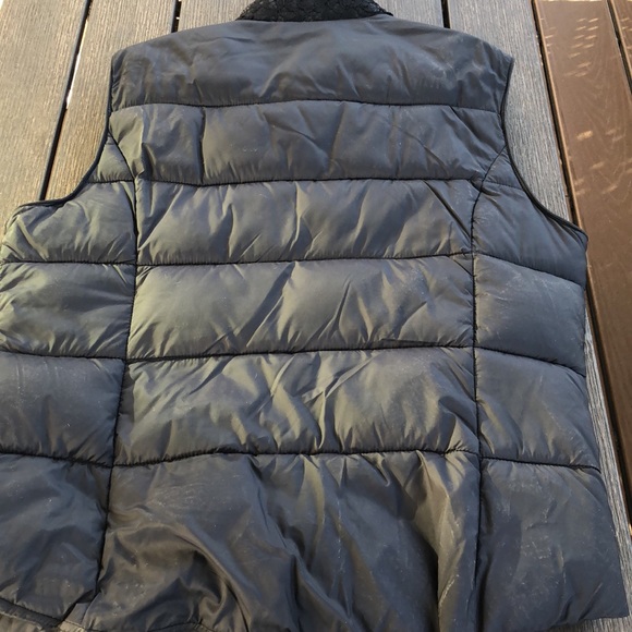 Roz & Ali Black Lace Puffy Vest - Picture 5 of 7